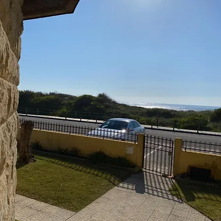 Casa Cogumelo Beachfront Retreat